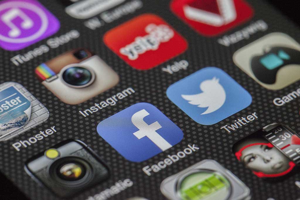 Facebook to inform users if their data was wrongly shared