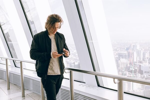 providing social media marketing services in Ottawa on the go